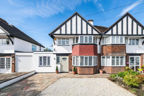 Court Drive, Sutton, SM1