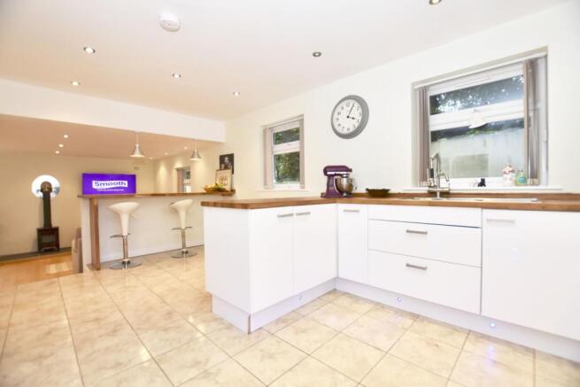Kitchen/Breakfast