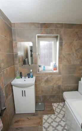 HOUSE BATHROOM
