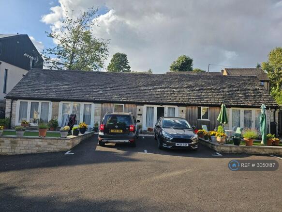 Detached With Garden And Private Parking