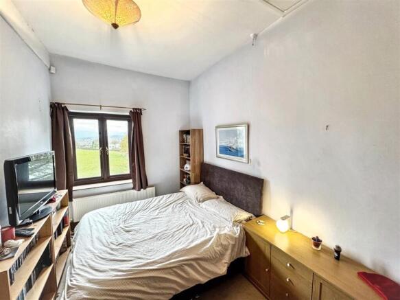 2 bed Cottage for sale Image 5