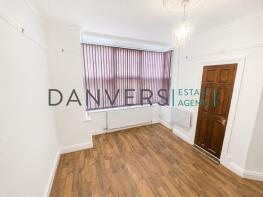13, Imperial Avenue, Leicester LE3 1AG