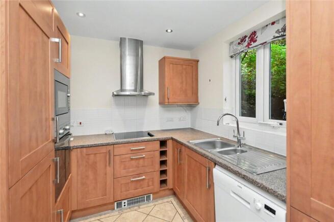 2 bed Apartment for sale Image 2