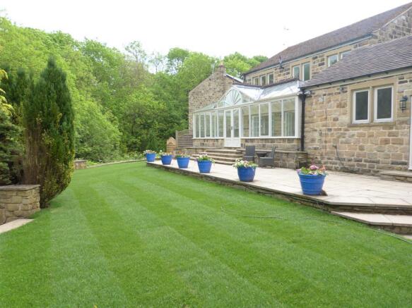 GARDEN TO THE REAR