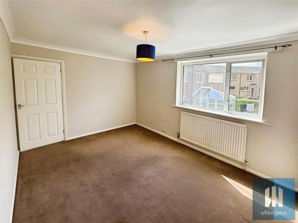 4 bed Detached to rent Image 5