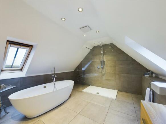 top bath 2.jpg