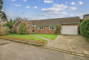 2 Wayside, Green Hedges Close, East Grinstead RH19 1EA