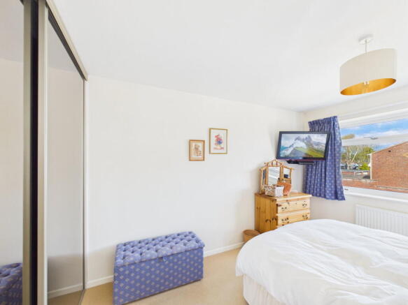 3 bed Semi-Detached for sale Image 11