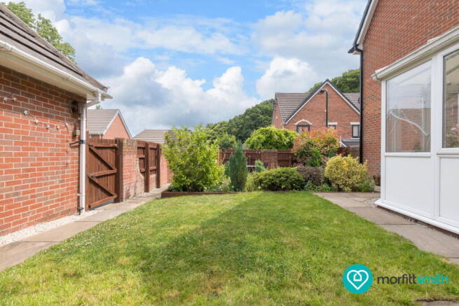 4 bed Semi-Detached for sale Image 4