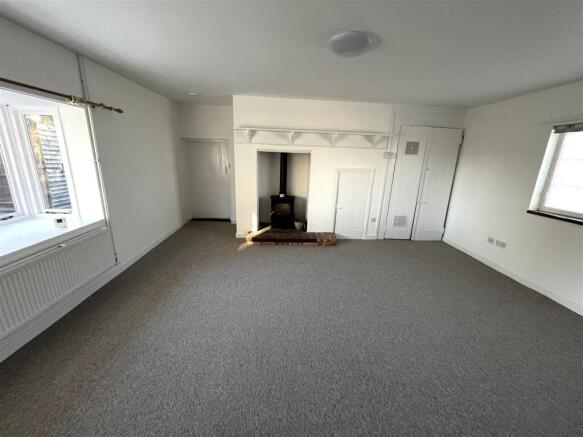 Sitting room.JPG