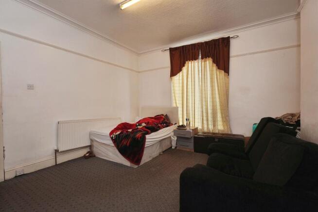 6 bed Terraced for sale Image 5