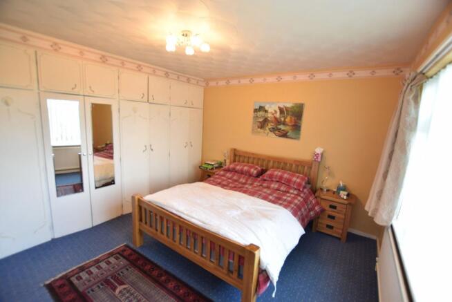 FIRST FLOOR : BEDROOM ONE