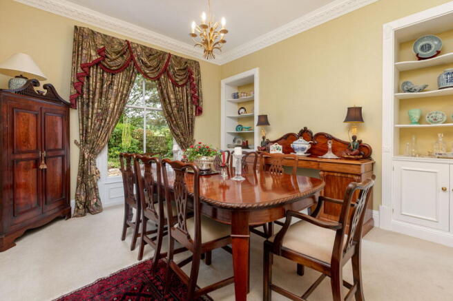 4 bed Detached for sale Image 10