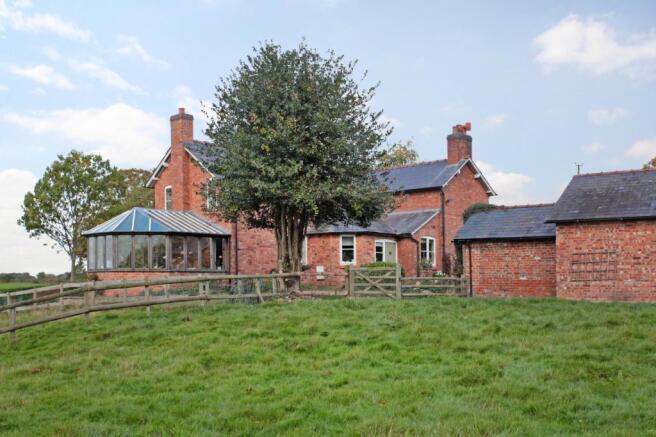 Gardens And Paddocks
