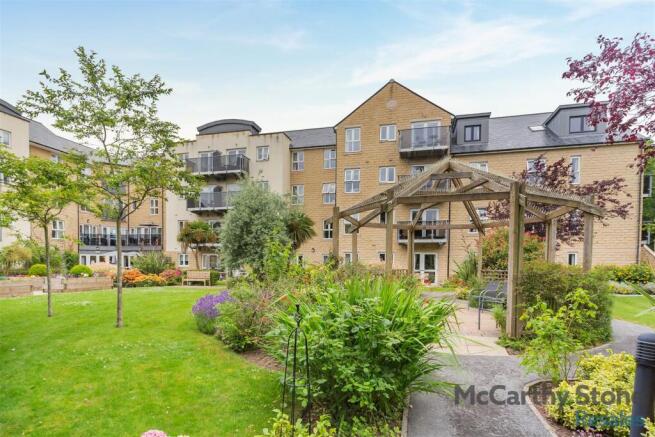 2 bed Apartment for sale Image 10