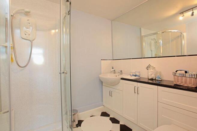 Annex shower room