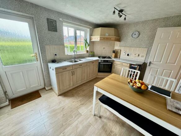 Kitchen/Breakfast Room