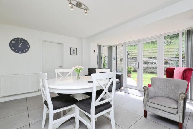 4 bed Detached for sale Image 7