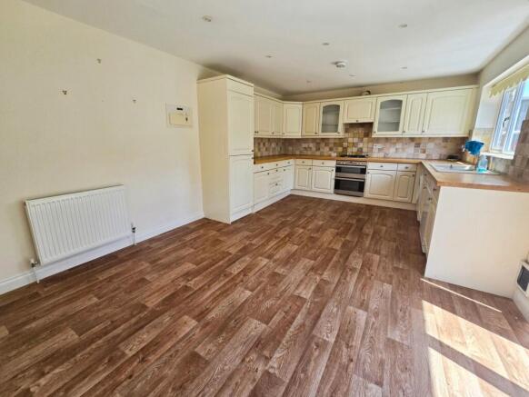 Kitchen/Dining