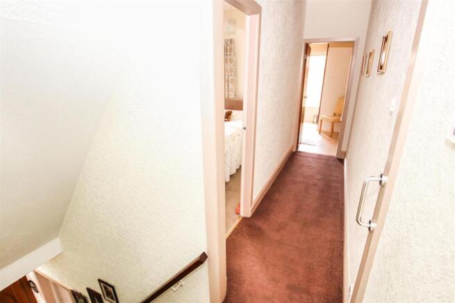 FIRST FLOOR LANDING