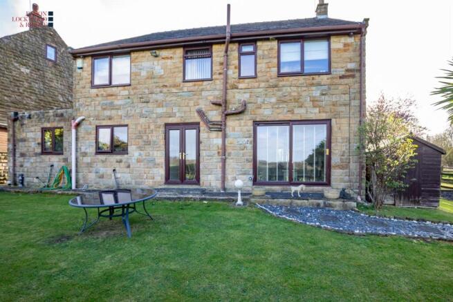 4 bed Detached for sale Image 4