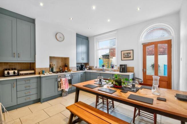 3 bed Terraced for sale Image 2
