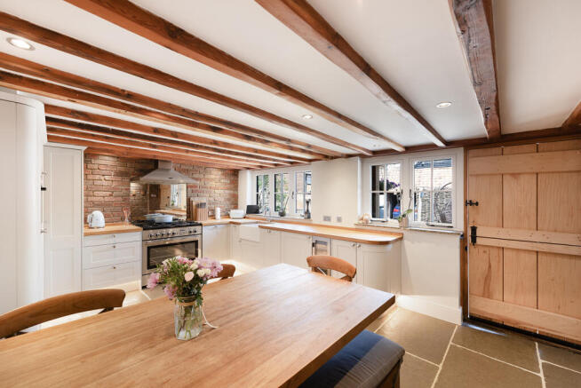 Kitchen/Dining