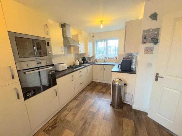 Dining kitchen