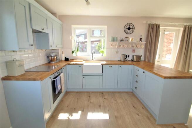 KITCHEN/DINER