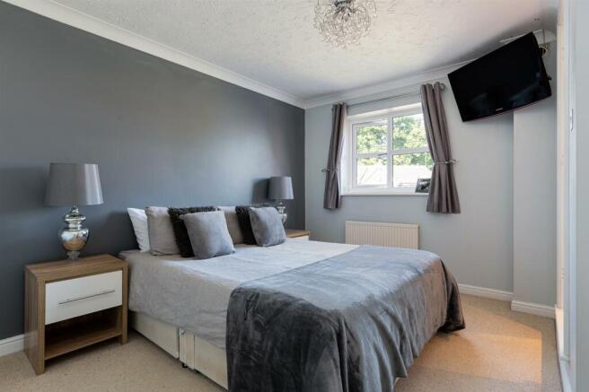 6_greenbank_close_6.jpg