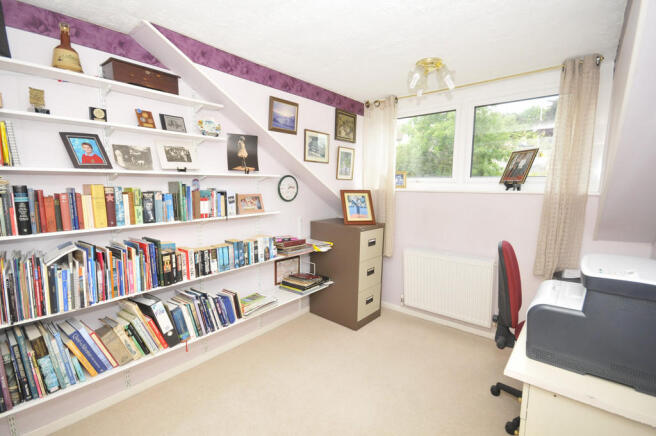 bedroom4