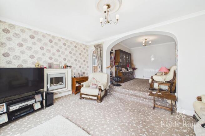 3 bed Bungalow for sale Image 4