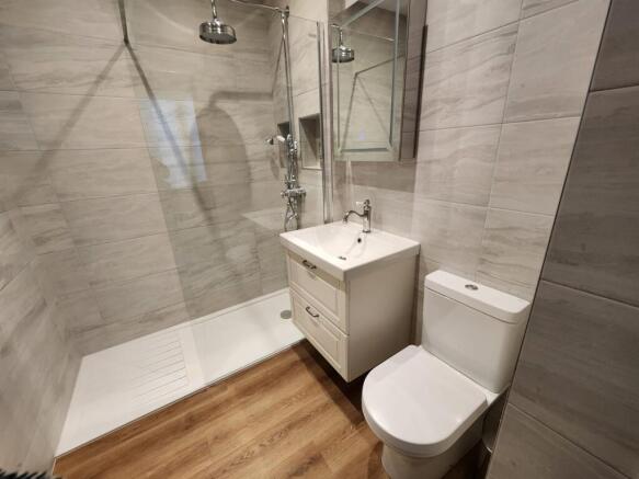 1 bed Apartment to rent Image 10
