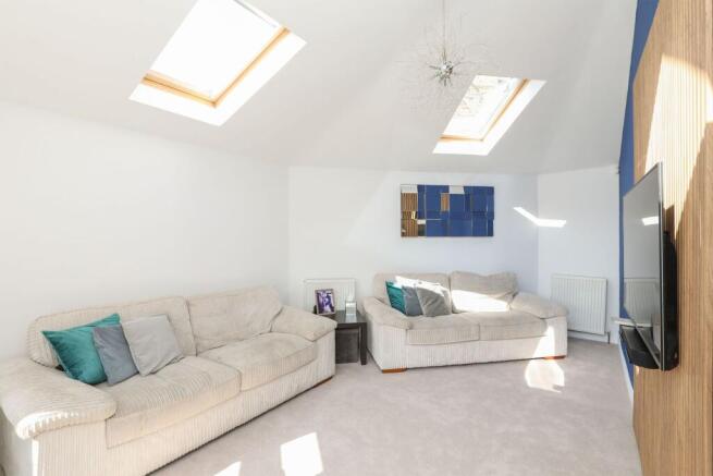 3 bed Semi-Detached for sale Image 12