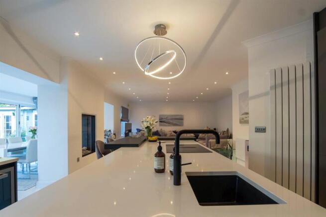Open Plan Kitchen/Living Area