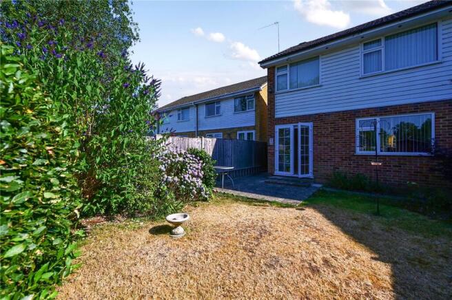 Hilltop View, Yateley, Hampshire, GU46 photo 4
