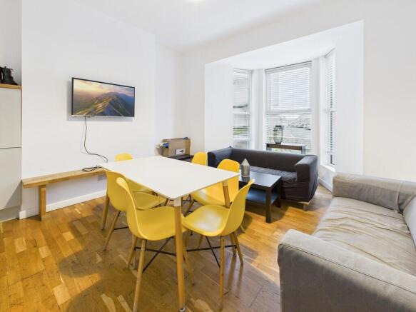 CAM03974G0-PR0260...