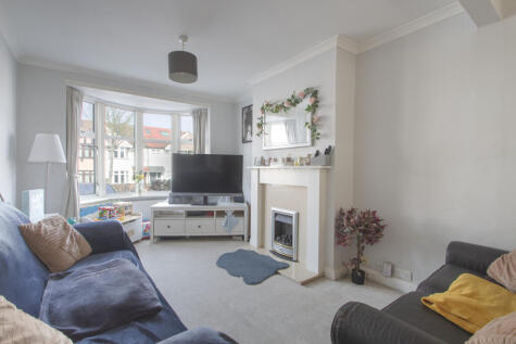 The Green, Welling, DA16