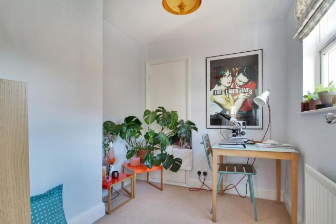 Bedroom 4.jpg