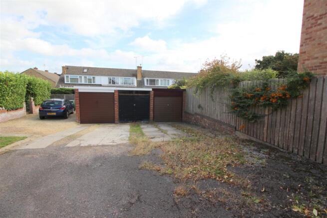 Garage & Parking