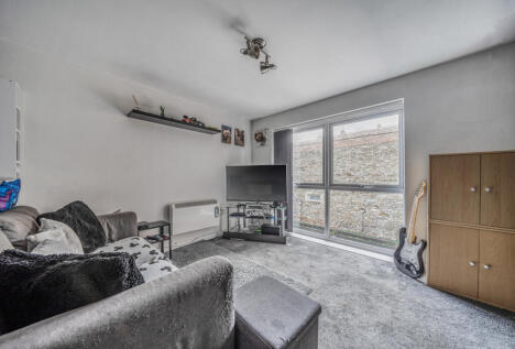 Hanham Road, Bristol, Gloucestershire, BS15