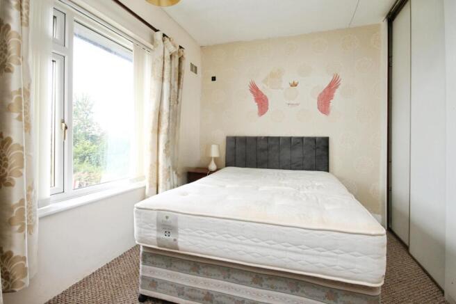 2 bed Semi-Detached to rent Image 12