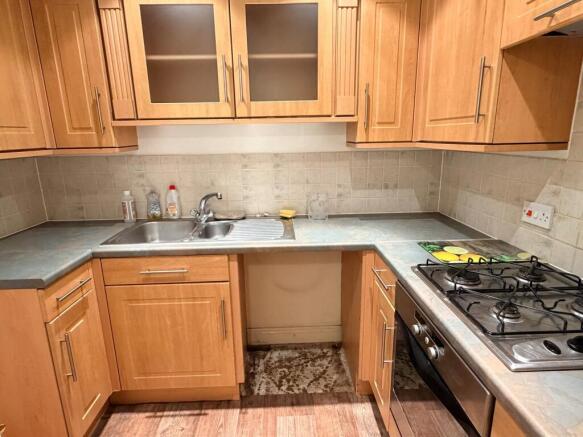 Minster Drive, Tyersal, Bradford, BD4 photo 4
