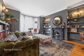 Flat 27, Museum Chambers, Bury Place, London WC1A 2JA