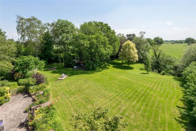 Grounds & View