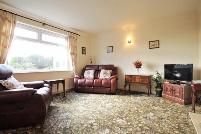 Sitting Room pic2