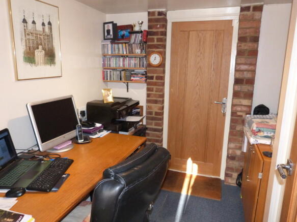 Photo 9