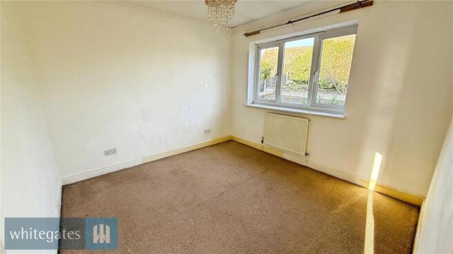 3 bed Semi-Detached for sale Image 5