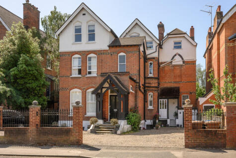 Lingfield Road, Wimbledon Village, SW19