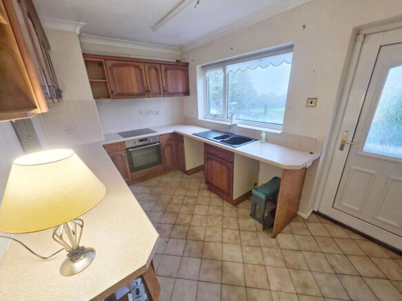 3 bed Detached Bungalow for sale Image 8